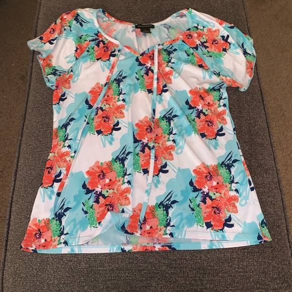 Top - Picture 2 of 2